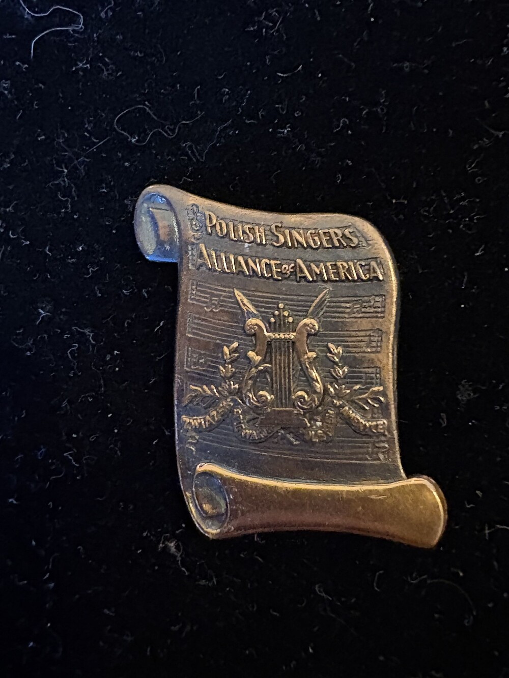 Polish Singers Alliance of America Vintage Gold Tone Pin
